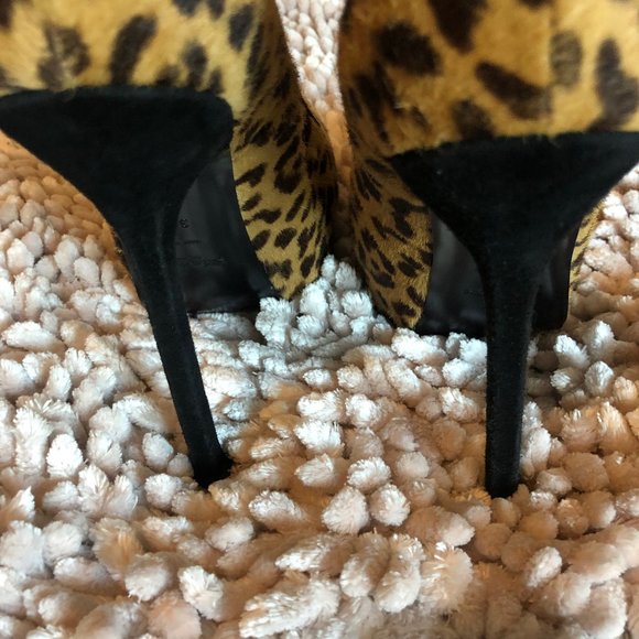 YVES SAINT LAURENT Leopard Print Pony Hair Heels - Picture 2 of 6